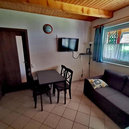 Németh Apartmanház Balatongyörök Extérieur photo